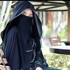 Meet your Posher, Asmina